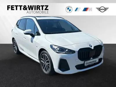 Gebraucht BMW 220 M Sport 163 PS (119 kW) 2025 Alpinweiss Coupé