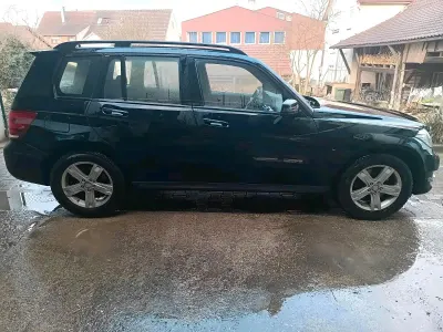 Gebraucht Mercedes GLK250 204 PS (150 kW) 2014 Schwarz SUV