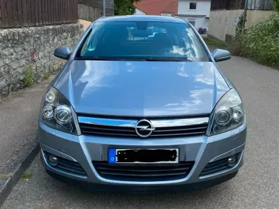 Gebraucht Opel Astra 105 PS (77 kW) 2004 Blau Limousine