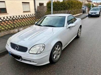 Gebraucht Mercedes SLK230 192 PS (141 kW) 1999 Silber Cabrio