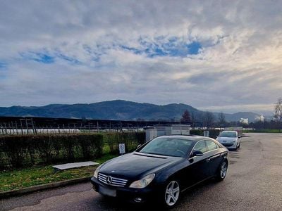 Gebraucht Mercedes CLS320 224 PS (164 kW) 2008 Beige Coupé