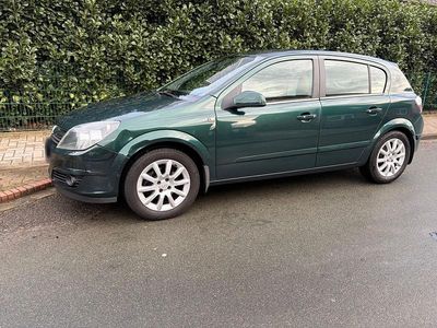 Gebraucht Opel Astra 115 PS (84 kW) 2004 Grün Kleinwagen