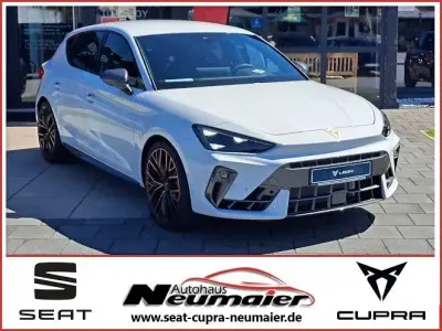 Neu Cupra Leon VZ 300 PS (220 kW) 2025 Weiß Limousine