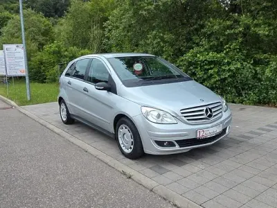 Gebraucht Mercedes B150 95 PS (69 kW) 2005 Silber Van / Kleinbus