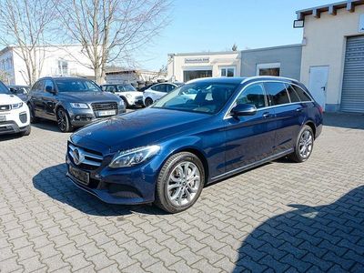 Usata Mercedes C400 333 CV (244 kW) 2017 Blu Station wagon