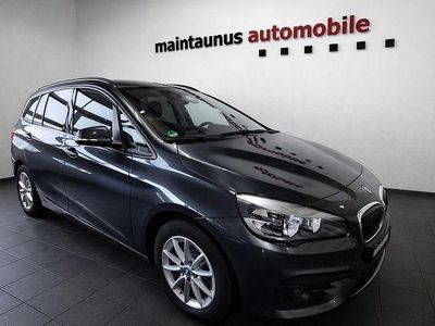 Grau Gebraucht 2017 BMW 216 Gran Tourer Advantage Van / Kleinbus | 11.900 € (Fairer Preis)