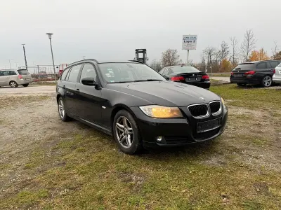 Gebraucht BMW 318 Comfort Edition 143 PS (105 kW) 2010 Schwarz Kombi