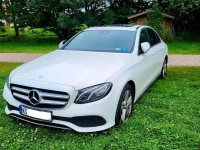 Second-hand Mercedes E220 Avantgarde 194 CP (142 kW) 2017 Berlinǎ