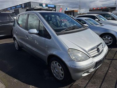 Gebraucht Mercedes A160 Classic 102 PS (75 kW) 2001 Silber Van / Kleinbus