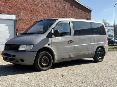 Second-hand Mercedes Vito 122 CP (89 kW) 2002 Gri Van