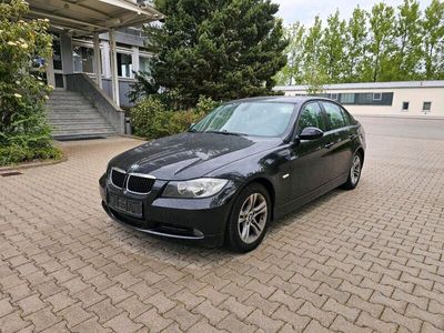 gebraucht BMW 320 i mit Android Navi*Kamera*TÜV bis 9/24*8-fach bereift!