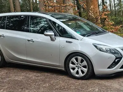 Gebraucht Opel Zafira Tourer 194 PS (142 kW) 2013 Silber Van / Kleinbus