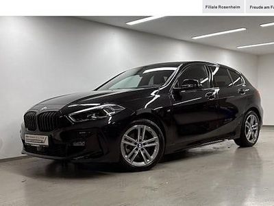 Saphirschwarz metallic Gebraucht 2023 BMW 118 Shadowline Kleinwagen | 27.750 € (Fairer Preis)