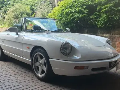 Gebraucht Alfa Romeo Spider 120 PS (88 kW) 1993 Weiß Cabrio