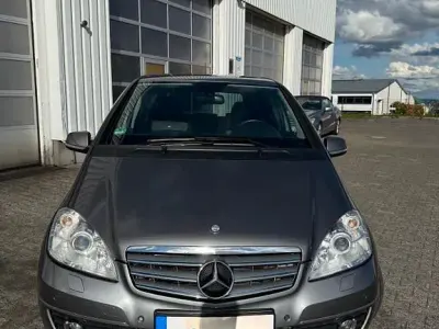 Gebraucht Mercedes 200 140 PS (102 kW) 2008 Grau Limousine