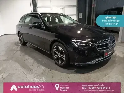 Używany Mercedes E200