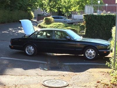 Gebraucht Jaguar X300 241 PS (177 kW) 1997 Grün Limousine