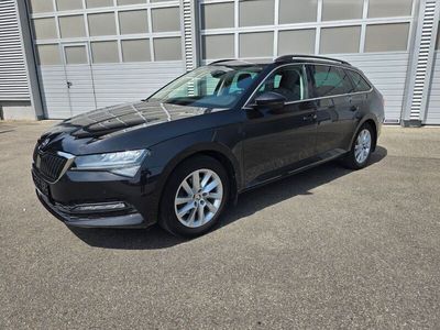 Gebraucht Skoda Superb Ambition 150 PS (110 kW) 2023 Schwarzmagic perleffekt Kombi