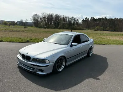 Gebraucht BMW 523 M Sport 170 PS (125 kW) 2000 Silber Limousine