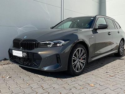 Gebraucht BMW 330e Comfort Edition 184 PS (135 kW) 2024 Bmw individual dravitgrau metal Kombi