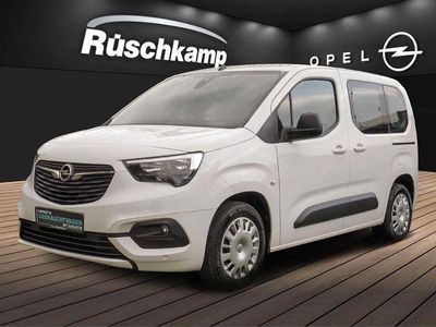 Weiß Gebraucht 2022 Opel Combo Life Edition Van / Kleinbus | 22.980 € (Fairer Preis)