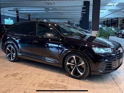 Schwarz Gebraucht 2018 Audi SQ7 Ambiente SUV | 42.500 € (Fairer Preis)