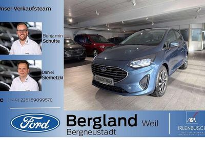 Gebraucht Ford Fiesta Titanium 125 PS (91 kW) 2023 Lackierung metallic "chrome bl Kleinwagen