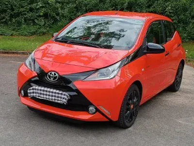 Gebraucht Toyota Aygo X-cite 69 PS (50 kW) 2014 Orange Kleinwagen