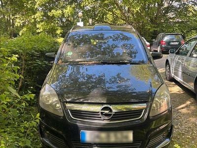 Second-hand Opel Zafira 150 CP (110 kW) 2007 Negru Monovolum