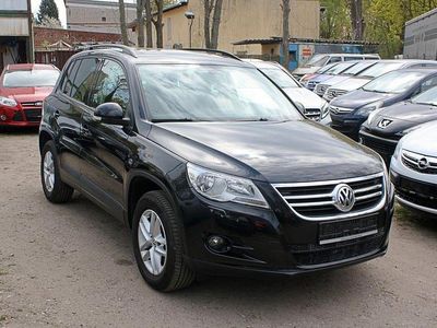 Second-hand VW Tiguan Freestyle 122 CP (89 kW) 2011 Negru SUV