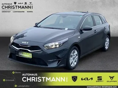 Gebraucht Kia Ceed Comfort 140 PS (102 kW) 2025 Dark penta metal m Kleinwagen
