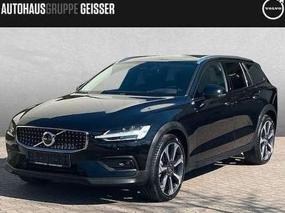Schwarz Gebraucht 2023 Volvo V60 CC Ultimate Kombi | 39.890 € (Fairer Preis)