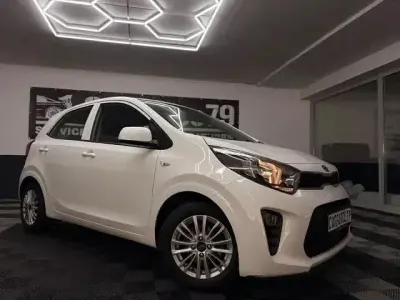 Gebraucht Kia Picanto Attract 67 PS (49 kW) 2018 Weiß Kleinwagen