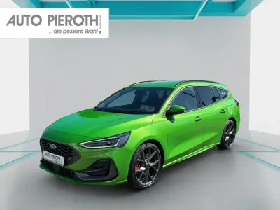 Używany Ford Focus ST 280 KM (205 kW) 2024 Zielony Sedan/Limuzyna