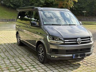 Grau Gebraucht 2016 VW T6 Edition Van | 41.500 € (Teuer)