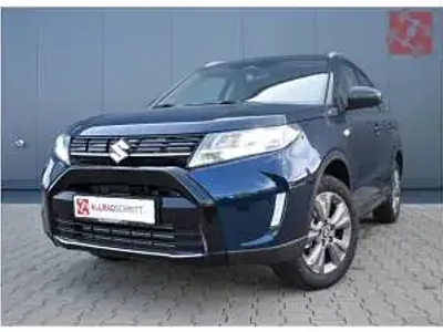 Neu Suzuki Vitara Comfort 109 PS (80 kW) 2026 Weiß (sphere blue / cosmic black pearl) SUV