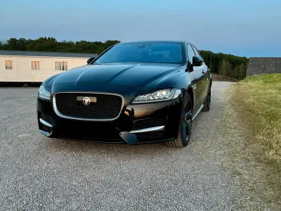 Gebraucht Jaguar XF R-Sport 300 PS (220 kW) 2016 Schwarz Limousine