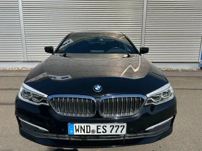 Gebraucht BMW 520 Sport Line 190 PS (139 kW) 2017 Schwarz Limousine