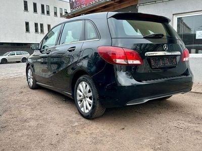 Mercedes B200