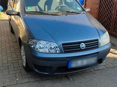 Usata Fiat Punto 60 CV (44 kW) 2005 Grigio Utilitaria