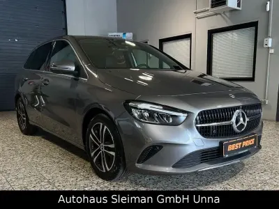 Gebraucht Mercedes B200 163 PS (119 kW) 2024 Grau Kleinwagen