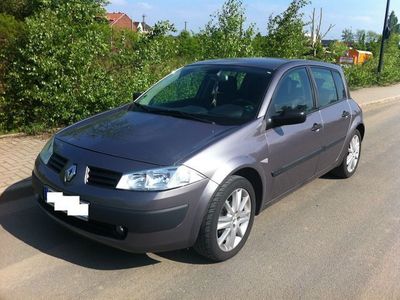 Brugt Renault Mégane II Authentique 133 HK (97 kW) 2004 Sølv Sedan
