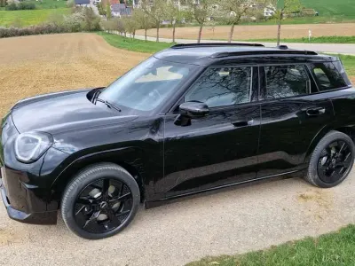 Neu Mini John Cooper Works 218 PS (160 kW) 2026 Schwarz Kleinwagen