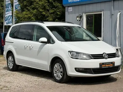 Gebraucht VW Sharan Comfortline 150 PS (110 kW) 2019 Pure white Van / Kleinbus
