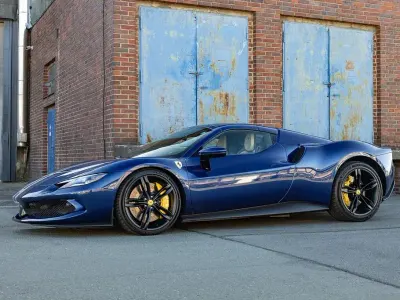 Gebraucht Ferrari 296 829 PS (609 kW) 2025 Blau Cabrio