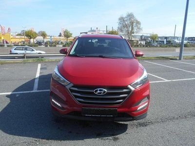 Gebraucht Hyundai Tucson Classic 132 PS (97 kW) 2018 Fiery red / met SUV