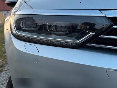 Second-hand VW Passat 150 CP (110 kW) 2016 Gri Break