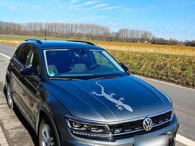 Usata VW Tiguan R-line 240 CV (176 kW) 2020 Grigio SUV