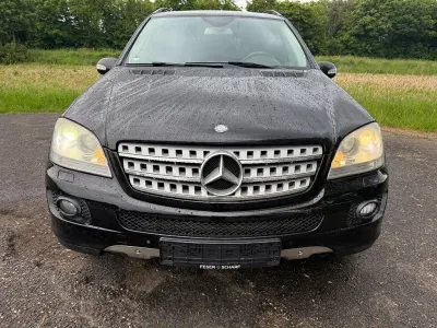 Gebraucht Mercedes ML320 224 PS (164 kW) 2008 Schwarz SUV