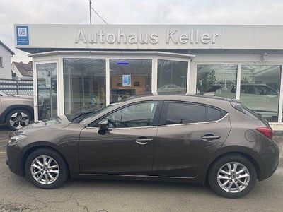 Obsidiangrau metallic Gebraucht 2016 Mazda 3 Center-Line Limousine | 13.990 € (Etwas zu teuer)